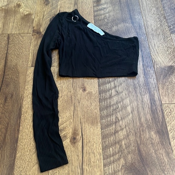 Emma & Sam Woman’s Black One Shoulder Long Sleeve Size XS - Picture 1 of 5